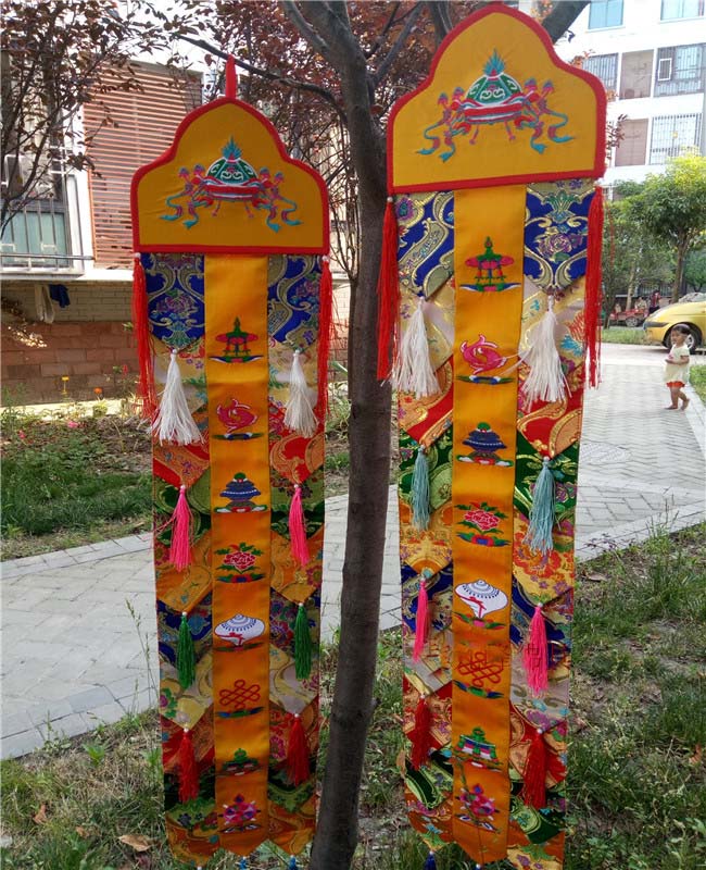 ธงแขวนผนังลายปักพระสูตร 8 สัญล - Home Textiles Wholesale บทวิจารณ์และราคา